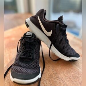 Nike Flex Experience RN6, Black, Size 6.5